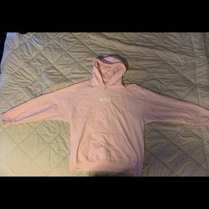 6 hoodies and a short sleeves shirt